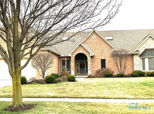 3912 Deer Valley Ln, Maumee, OH 43537