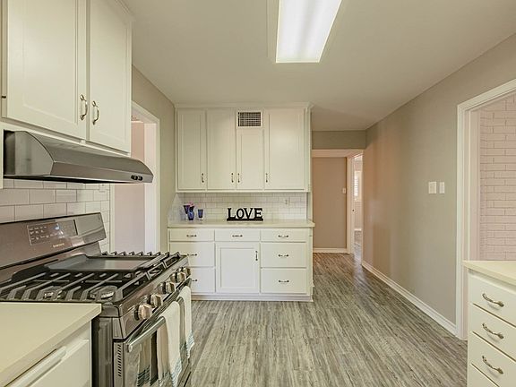 4th image of 1419 Tulip Ln