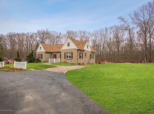 18 Bauers Ln, Morganville, NJ 07751