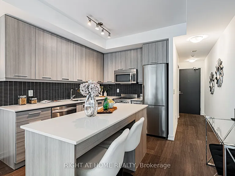 105 George St #312 — Photo 6