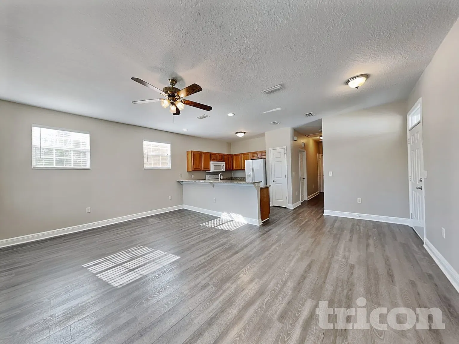6435 Victorian Way Zephyrhills FL — Photo 4