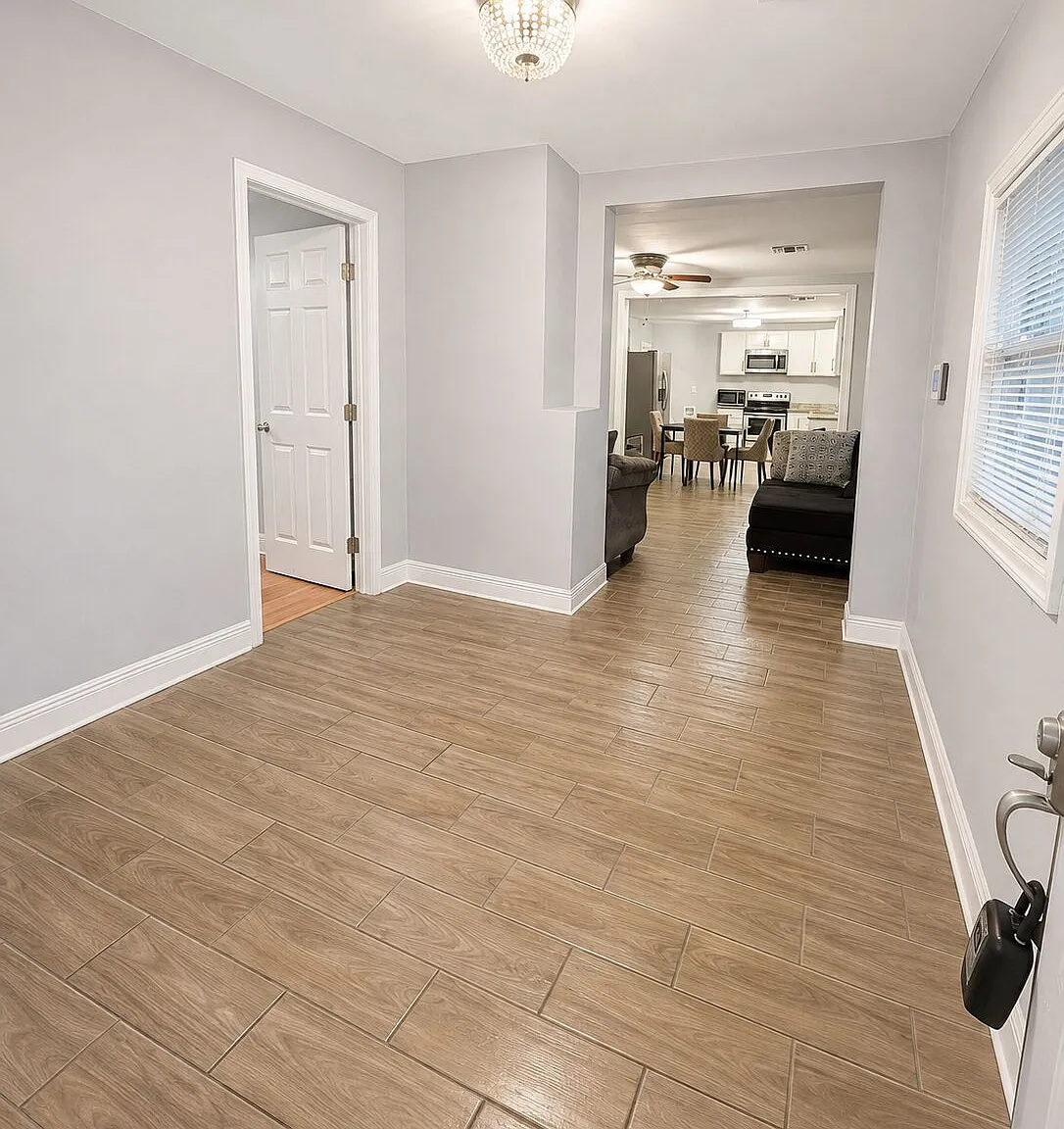 3 bed, 2.5 bath, 1144 sqft, $2,100 — Photo 4