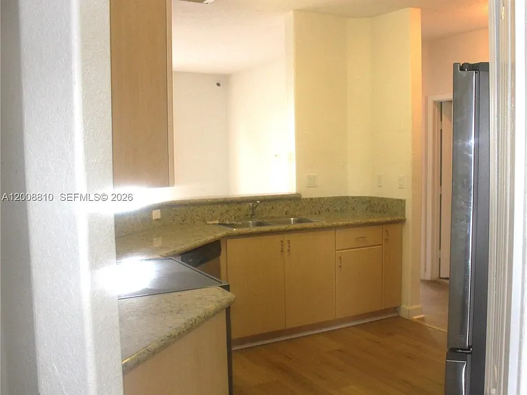 11375 NW 77th Ln #11375 — Photo 5