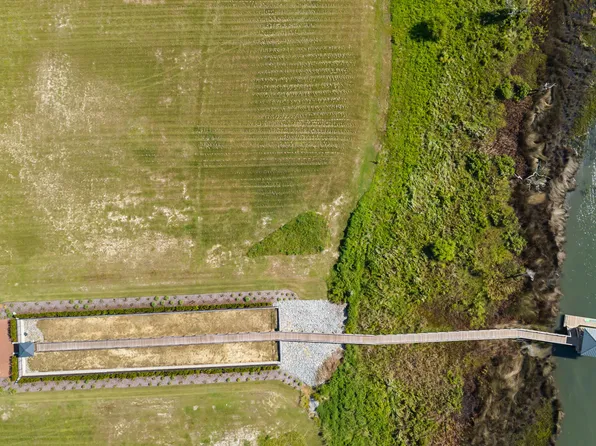 101 N Glimmering Glass Lane LOT 101, Hampstead, NC 28443