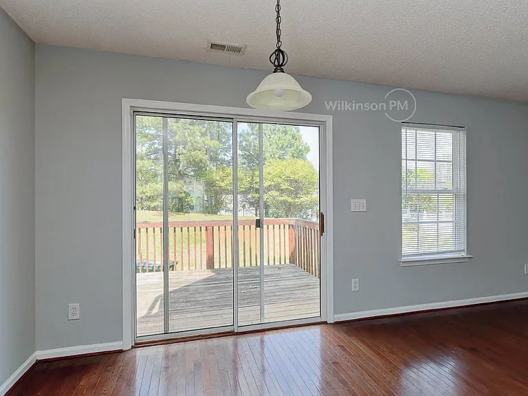 10420 Yellow Rose Ln — Photo 10