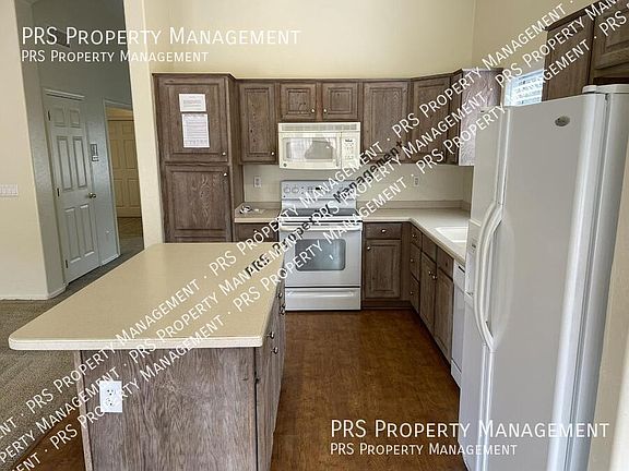 4th image of 1435 E Galveston St