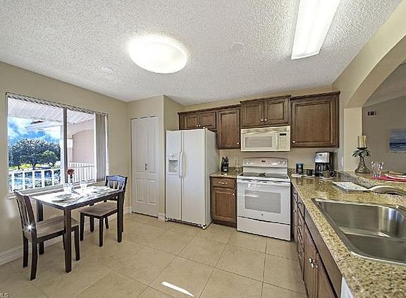 4th image of 7025 Dennis Cir #G-302