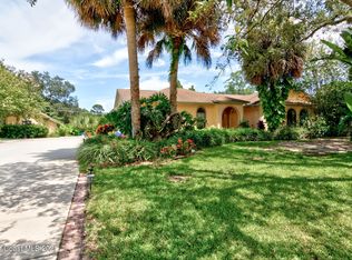 667 Roseland Rd, Sebastian, FL 32958