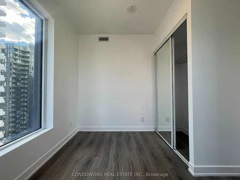 100 Queen St E #2311 — Photo 10