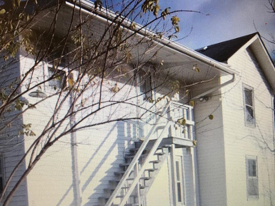 Private upper Entrance