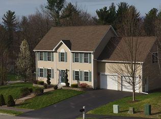 4 Empire Cir, Hudson, NH 03051