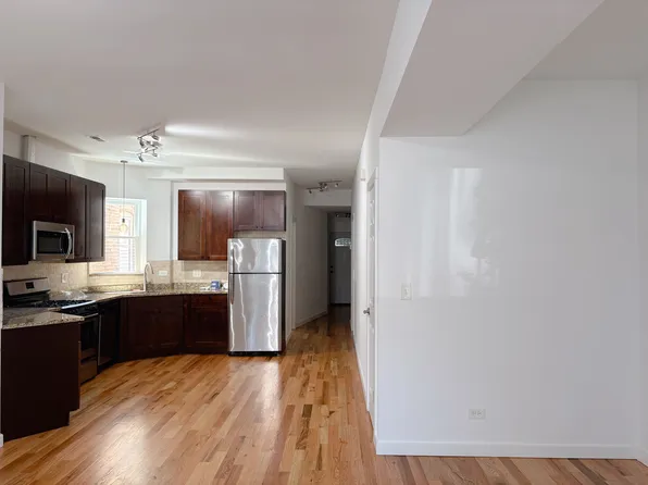 836 N Campbell Ave Floor 1, Chicago, IL 60622