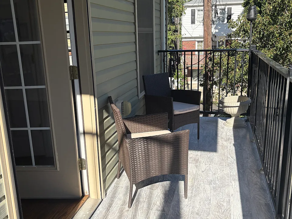 32 South St #1