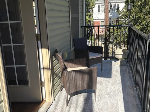 32 South St #1, Jersey City, NJ 07307