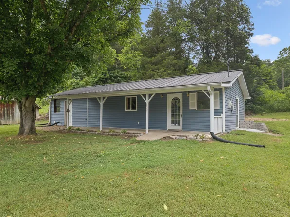 3337 Hartsville Rd, Lafayette, TN 37083