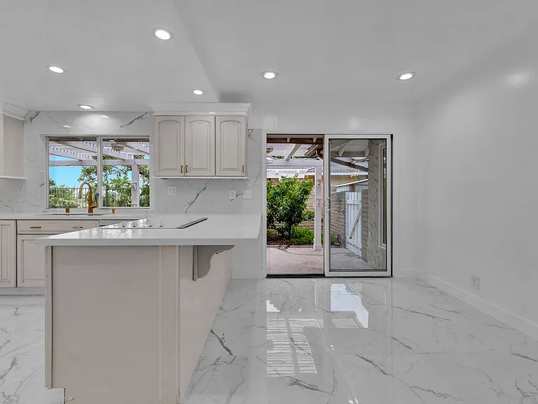 2506 Sapra St — Photo 26