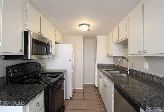 4th image of 860 E Brown Rd APT 32