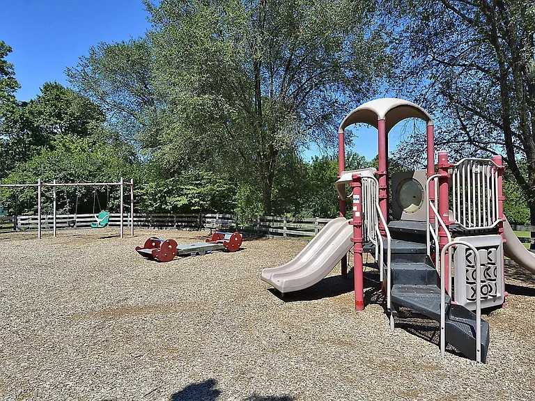 3503 E West Hwy — Photo 89