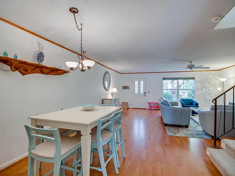 2722 Cardinal Dr — Photo 10