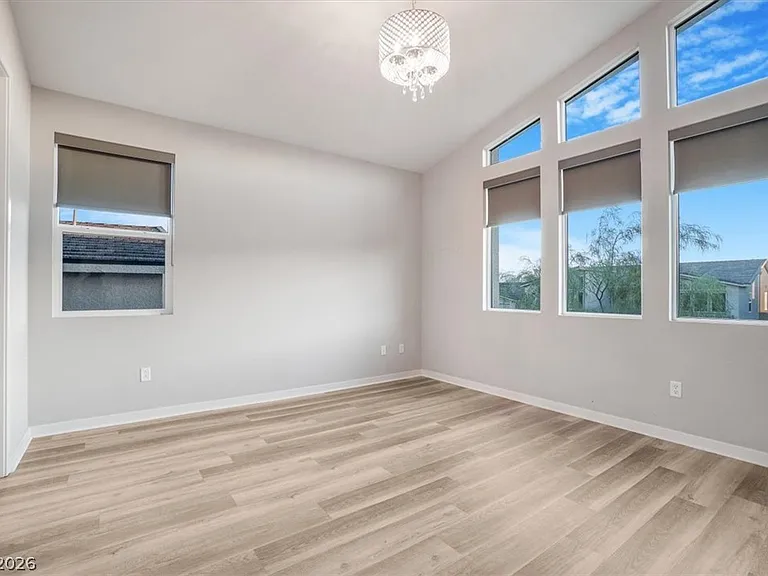 32 Vista Outlook St — Photo 22