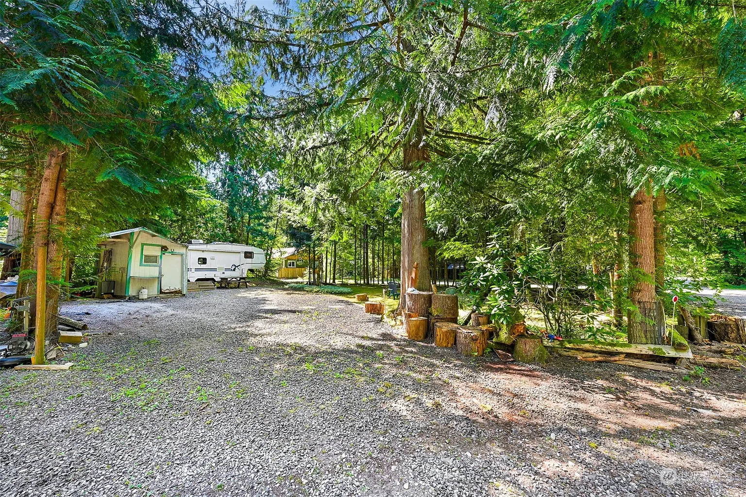 1135 Alder Lane photo 1