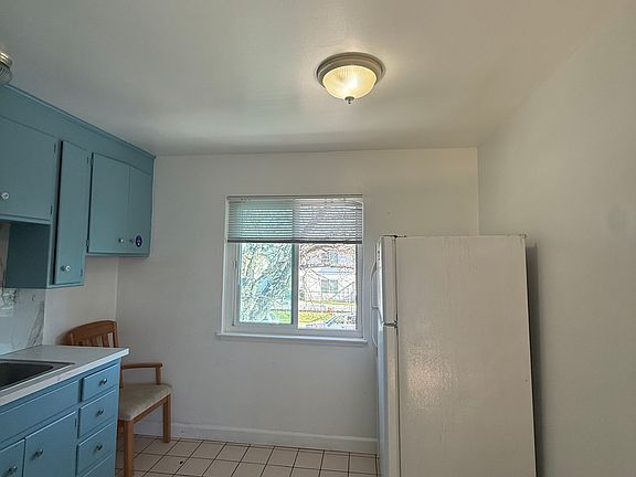 3rd image of 201 Alexander Ave APT 3