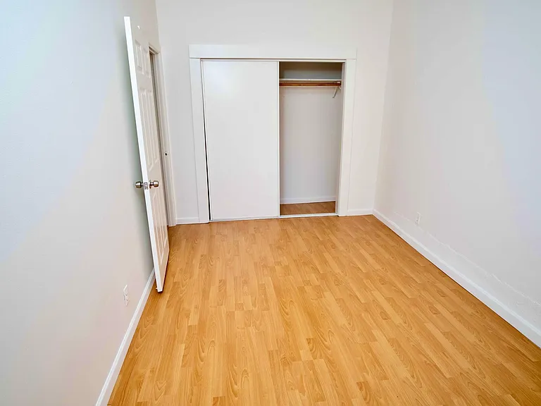 1032 York St #A — Photo 18