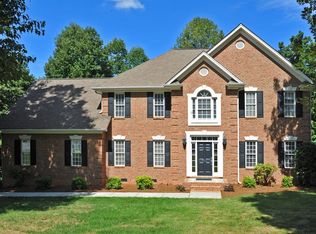 5801 Regents Park Rd, Kernersville, NC 27284