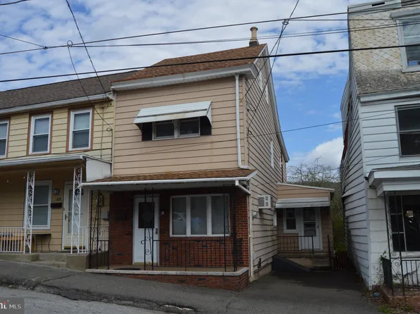 1327 Spruce St, Ashland, PA 17921