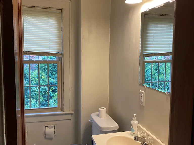 1338 Virginia Ave — Photo 15