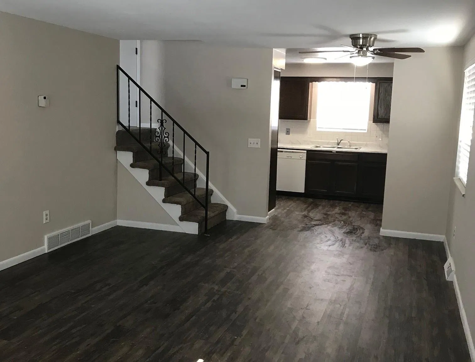 2 bed, 1025 sqft, $1,993 — Photo 3