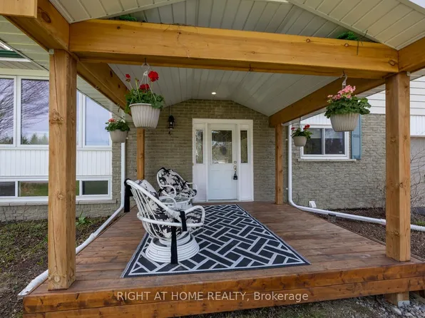 17 Crestview Ave, Scugog, ON L0B 1B0