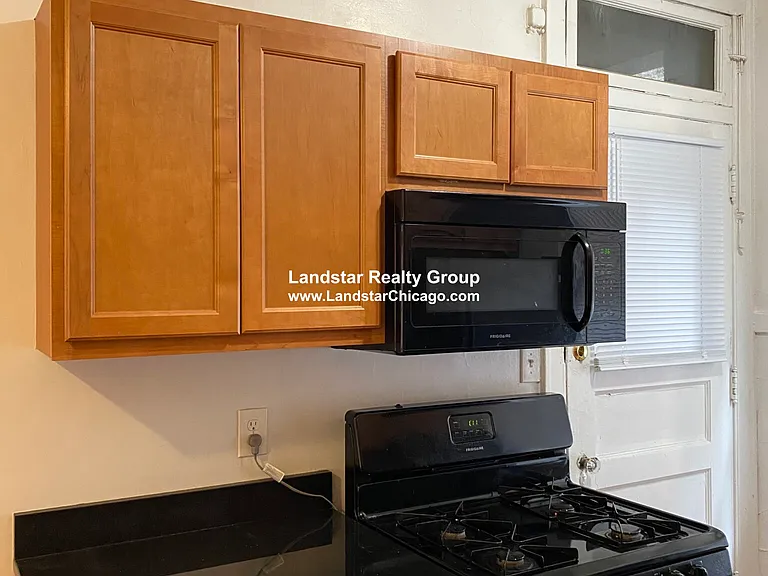 909 Elmwood Ave #K3 — Photo 3