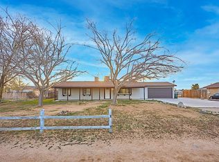10618 Navajo Rd, Apple Valley, CA 92308