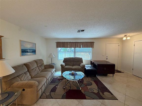 3rd image of 4243 Chipmunk Dr