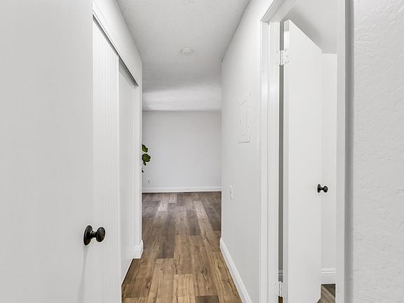 2nd image of 949 Fulton Ave APT 526