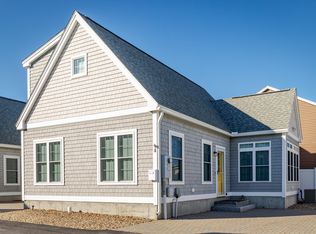 20 Keefe Ave #4, Hampton, NH 03842