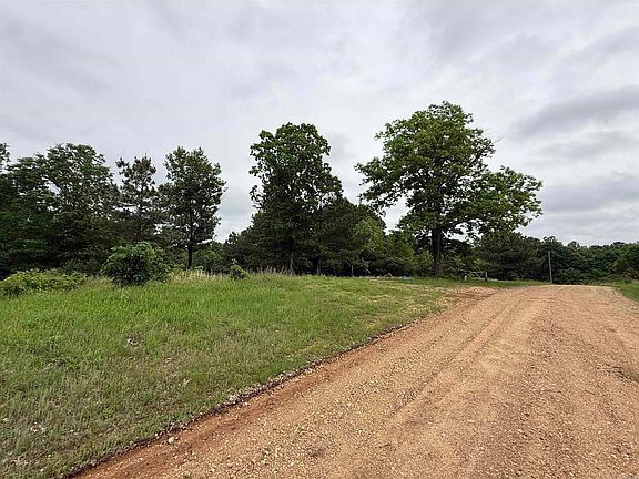 3rd image of 197 County Road 426