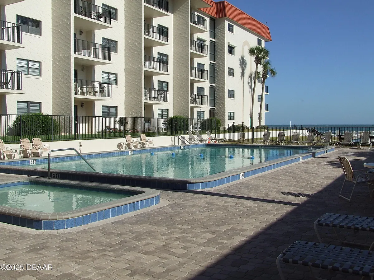 Building Photo - 4301 S Atlantic Ave #113