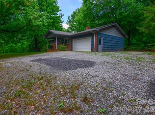 24 Sarabec Hill Rd, Black Mountain, NC 28711