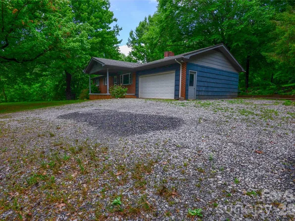 24 Sarabec Hill Rd, Black Mountain, NC 28711
