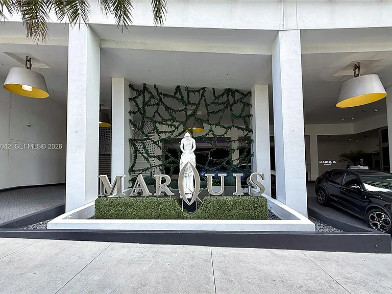 1100 Biscayne Blvd #3404 — Photo 5