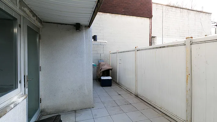 Rented by Nooklyn NYC LLC | media 12