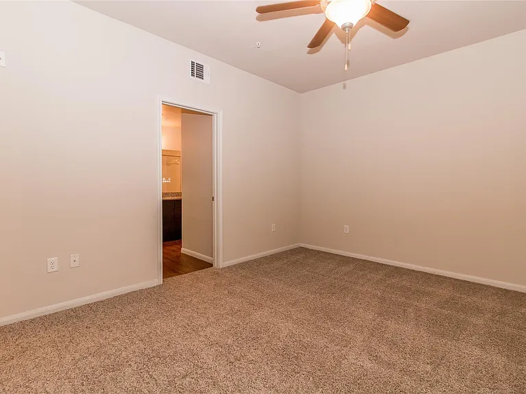 1401 E 4th St #306 — Photo 6