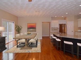 238 Rodman Ln, North Kingstown, RI 02852