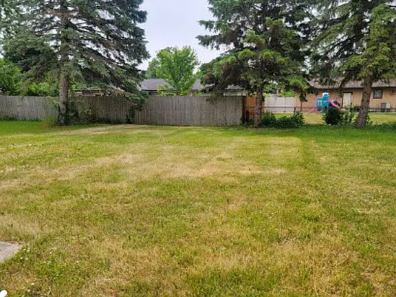 2nd image of 6295 Amanda Dr