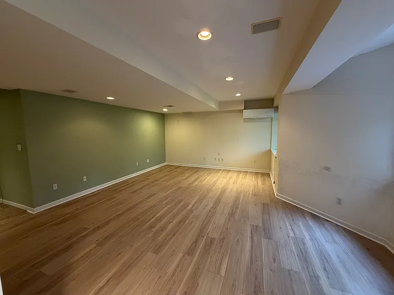 Franklin Dr — Photo 14