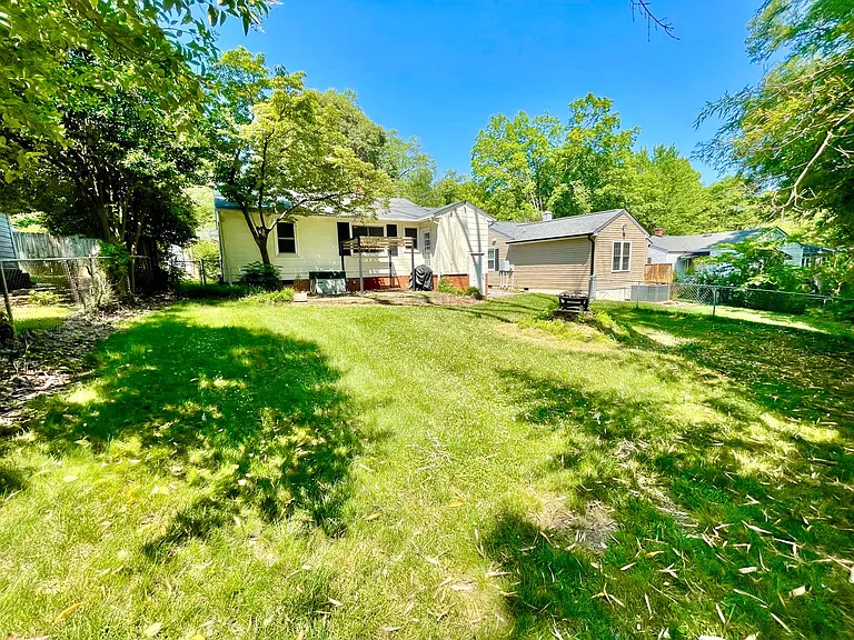 2306 Dellwood Dr — Photo 7