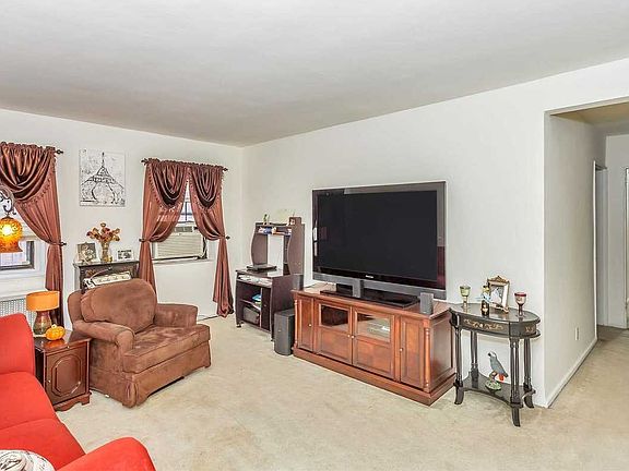 5th image of 7811 Main St APT 3D