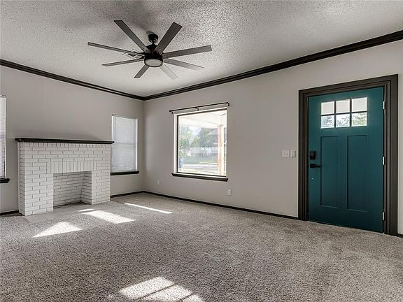 3rd image of 1012 N Beard Ave